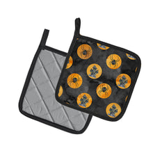 Load image into Gallery viewer, Watecolor Halloween Circles Pot Holders - Set of 2 - Heat-Resistant Kitchen Essentials BB7529PTHD