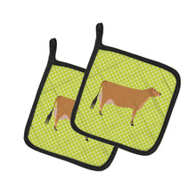 Load image into Gallery viewer, Jersey Cow Green Pot Holders - Set of 2 - Heat-Resistant Kitchen Essentials BB7655PTHD