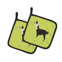 Load image into Gallery viewer, Llama Q' Ara Green Pot Holders - Set of 2 - Heat-Resistant Kitchen Essentials BB7744PTHD
