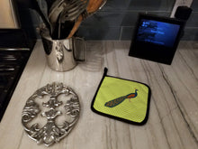 Load image into Gallery viewer, Indian Peacock Peafowl Green Pot Holders - Set of 2 - Heat-Resistant Kitchen Essentials BB7751PTHD