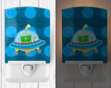 Load image into Gallery viewer, Robot Spaceship Ceramic Night Light BB9081CNL