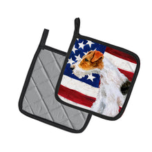 Load image into Gallery viewer, Fox Terrier Patriotic Pot Holders - Set of 2 - Heat-Resistant Kitchen Essentials BB9650PTHD