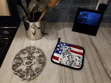 Load image into Gallery viewer, Dalmatian Patriotic Pot Holders - Set of 2 - Heat-Resistant Kitchen Essentials BB9653PTHD