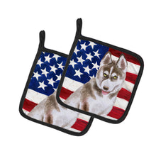 Load image into Gallery viewer, Siberian Husky Grey Patriotic Pot Holders - Set of 2 - Heat-Resistant Kitchen Essentials BB9696PTHD