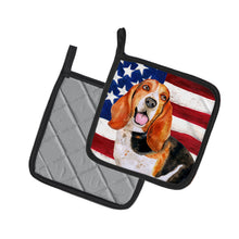 Load image into Gallery viewer, Basset Hound Patriotic Pot Holders - Set of 2 - Heat-Resistant Kitchen Essentials BB9704PTHD