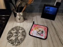 Load image into Gallery viewer, English Bulldog Love Pot Holders - Set of 2 - Heat-Resistant Kitchen Essentials BB9726PTHD