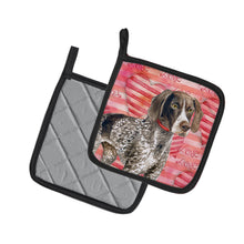 Load image into Gallery viewer, German Shorthaired Pointer Love Pot Holders - Set of 2 - Heat-Resistant Kitchen Essentials BB9728PTHD