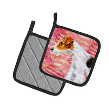 Load image into Gallery viewer, Fox Terrier Love Pot Holders - Set of 2 - Heat-Resistant Kitchen Essentials BB9737PTHD