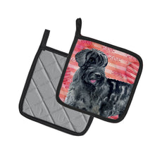 Load image into Gallery viewer, Giant Schnauzer Love Pot Holders - Set of 2 - Heat-Resistant Kitchen Essentials BB9747PTHD