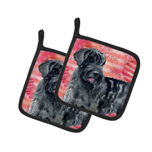 Load image into Gallery viewer, Giant Schnauzer Love Pot Holders - Set of 2 - Heat-Resistant Kitchen Essentials BB9747PTHD