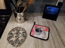Load image into Gallery viewer, Moscow Watchdog Love Pot Holders - Set of 2 - Heat-Resistant Kitchen Essentials BB9760PTHD