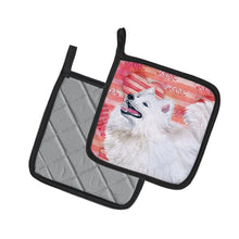 Load image into Gallery viewer, Samoyed Love Pot Holders - Set of 2 - Heat-Resistant Kitchen Essentials BB9778PTHD