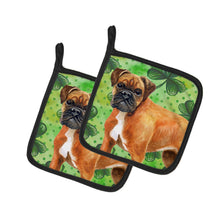 Load image into Gallery viewer, German Boxer St Patrick's Pot Holders - Set of 2 - Heat-Resistant Kitchen Essentials BB9814PTHD