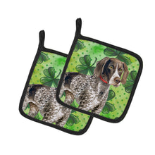 Load image into Gallery viewer, German Shorthaired Pointer St Patrick's Pot Holders - Set of 2 - Heat-Resistant Kitchen Essentials BB9815PTHD