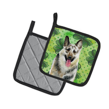 Load image into Gallery viewer, East-European Shepherd St Patrick's Pot Holders - Set of 2 - Heat-Resistant Kitchen Essentials BB9823PTHD