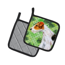 Load image into Gallery viewer, Fox Terrier St Patrick's Pot Holders - Set of 2 - Heat-Resistant Kitchen Essentials BB9824PTHD