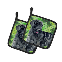 Load image into Gallery viewer, Giant Schnauzer St Patrick's Pot Holders - Set of 2 - Heat-Resistant Kitchen Essentials BB9834PTHD