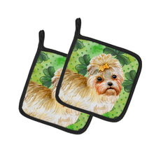 Load image into Gallery viewer, Morkie St Patrick's Pot Holders - Set of 2 - Heat-Resistant Kitchen Essentials BB9842PTHD