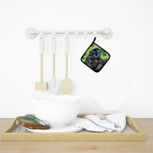 Load image into Gallery viewer, Newfoundland St Patrick's Pot Holders - Set of 2 - Heat-Resistant Kitchen Essentials BB9845PTHD