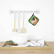 Load image into Gallery viewer, Saint Bernard St Patrick's Pot Holders - Set of 2 - Heat-Resistant Kitchen Essentials BB9853PTHD
