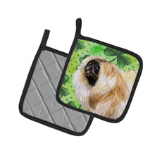 Load image into Gallery viewer, Pekingese St Patrick's Pot Holders - Set of 2 - Heat-Resistant Kitchen Essentials BB9855PTHD