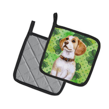 Load image into Gallery viewer, Beagle St Patrick's Pot Holders - Set of 2 - Heat-Resistant Kitchen Essentials BB9860PTHD