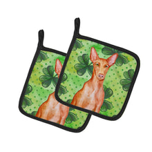Load image into Gallery viewer, Pharaoh Hound St Patrick's Pot Holders - Set of 2 - Heat-Resistant Kitchen Essentials BB9889PTHD