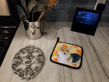 Load image into Gallery viewer, Pembroke Corgi Fall Pot Holders - Set of 2 - Heat-Resistant Kitchen Essentials BB9903PTHD