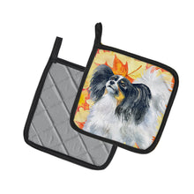 Load image into Gallery viewer, Papillon Fall Pot Holders - Set of 2 - Heat-Resistant Kitchen Essentials BB9918PTHD