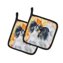 Load image into Gallery viewer, Papillon Fall Pot Holders - Set of 2 - Heat-Resistant Kitchen Essentials BB9918PTHD