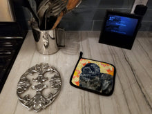 Load image into Gallery viewer, Newfoundland Fall Pot Holders - Set of 2 - Heat-Resistant Kitchen Essentials BB9932PTHD