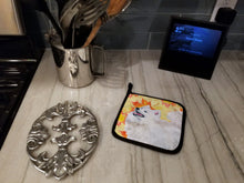 Load image into Gallery viewer, Samoyed Fall Pot Holders - Set of 2 - Heat-Resistant Kitchen Essentials BB9952PTHD