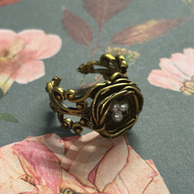 Load image into Gallery viewer, Bird's Nest Ring in Old Gold | Vintage | Adjustable Size