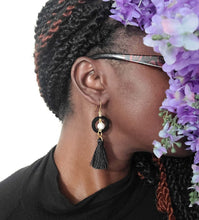 Load image into Gallery viewer, Single Pearl Tassels