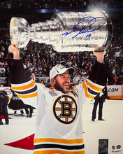 Load image into Gallery viewer, Mark Recchi 2011 Stanley Cup Champions Boston Bruins Autographed 11" x 14" Hockey Photo