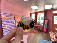 Load image into Gallery viewer, Sparkle Bee Hair Claw