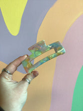 Load image into Gallery viewer, Glowy Rainbow Hair Claws