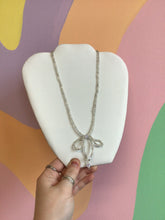 Load image into Gallery viewer, Beaded Bow Necklace
