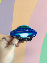 Load image into Gallery viewer, UFO Hair Claw