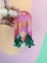 Load image into Gallery viewer, Green Holiday Trees