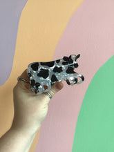 Load image into Gallery viewer, Animal Hair Claw