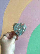 Load image into Gallery viewer, Heart Shaped Hair Claw