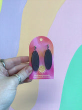 Load image into Gallery viewer, Classic Oval Earrings