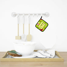 Load image into Gallery viewer, Letter E Monogram - Lime Green Pot Holders - Set of 2 - Heat-Resistant Kitchen Essentials CJ1010-EPTHD