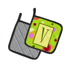 Load image into Gallery viewer, Letter V Monogram - Lime Green Pot Holders - Set of 2 - Heat-Resistant Kitchen Essentials CJ1010-VPTHD
