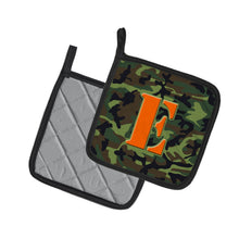 Load image into Gallery viewer, Letter E Monogram - Camo Green Pot Holders - Set of 2 - Heat-Resistant Kitchen Essentials CJ1030-EPTHD