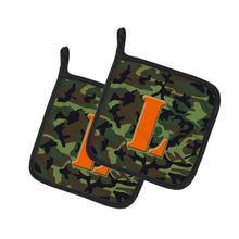 Load image into Gallery viewer, Letter L Monogram - Camo Green Pot Holders - Set of 2 - Heat-Resistant Kitchen Essentials CJ1030-LPTHD