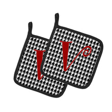 Load image into Gallery viewer, Monogram Initial V Houndstooth Black Pot Holders - Set of 2 - Heat-Resistant Kitchen Essentials CJ1035-VPTHD