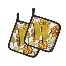 Load image into Gallery viewer, Letter W Floral Mustard and Green Pot Holders - Set of 2 - Heat-Resistant Kitchen Essentials CJ2003-WPTHD