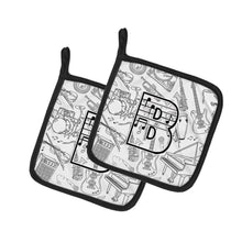 Load image into Gallery viewer, Letter B Musical Note Letters Pot Holders - Set of 2 - Heat-Resistant Kitchen Essentials CJ2007-BPTHD